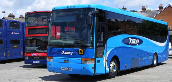 Damory Volvo B12M Van Hool 7042